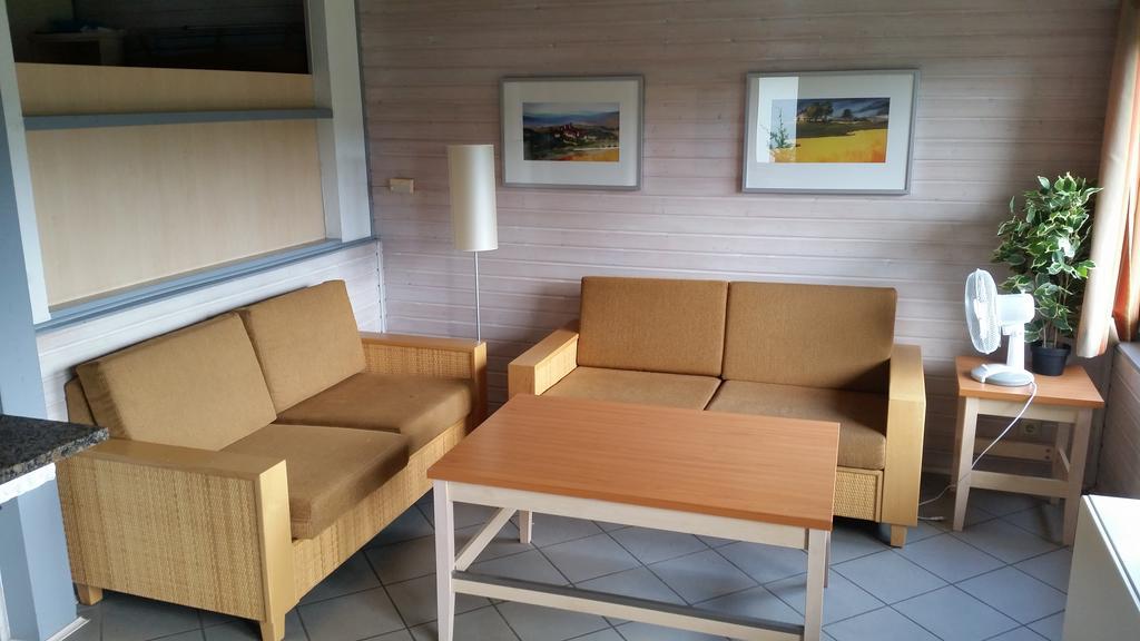 Seepark Kirchheim Haus Mathilde Ruang foto